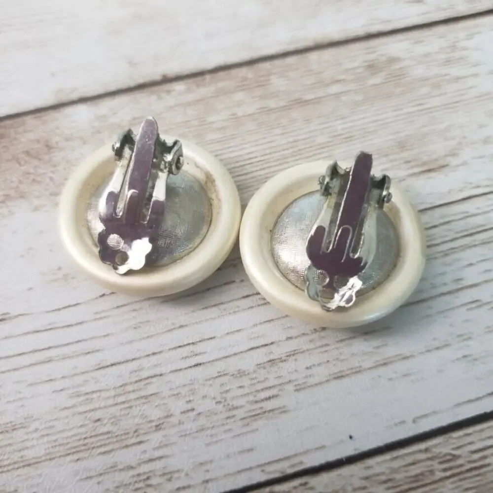 Vintage Clip On Earrings - Cream Uneven Surface Circle Slightly Under 1